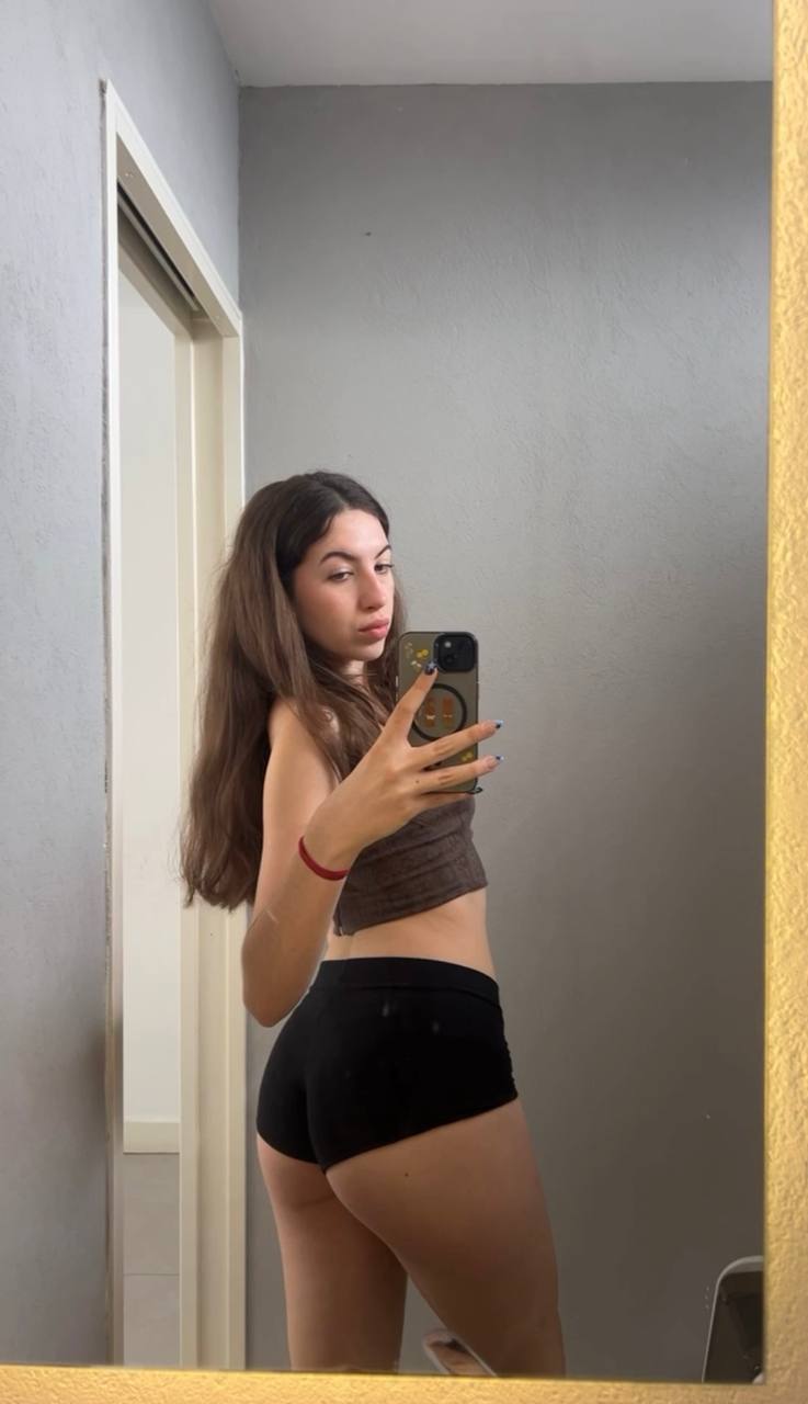 Amber in her underwear in Chihuahua