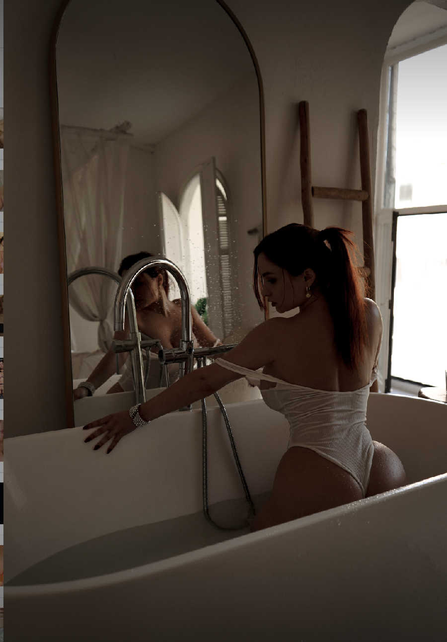 A playful frame from Miranda Faith nude — online in Chihuahua