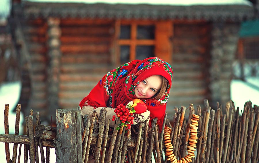 Sexy girl Women in Slavic costumes in Chihuahua
