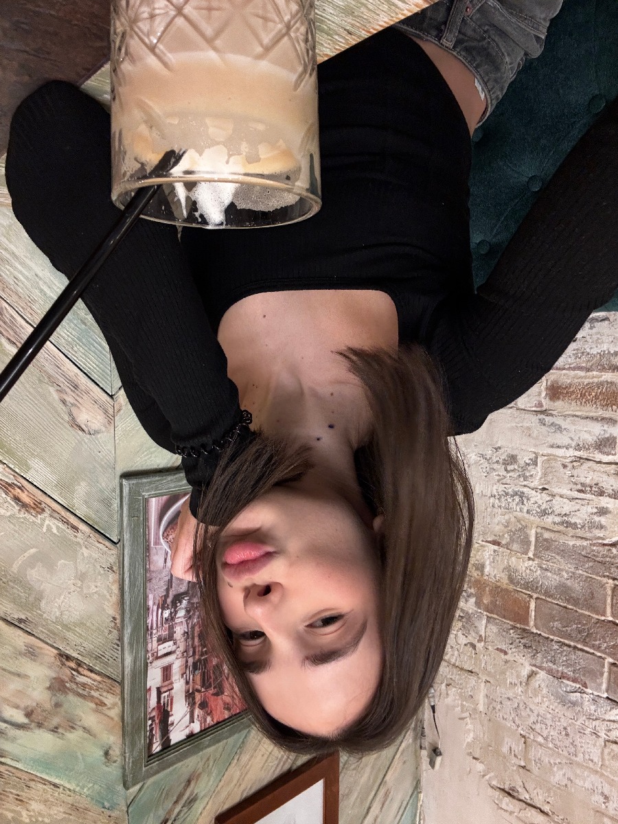 Fresh photos, fresh mood — Tina online in Chihuahua